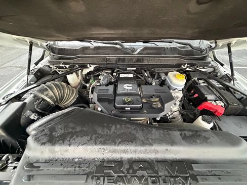 Used 2024 RAM 2500 Laramie AWD/4WD image 29