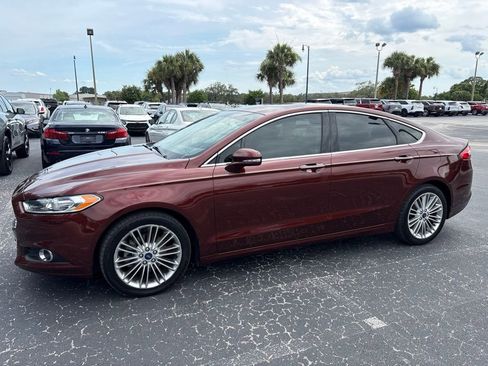 Used 2015 Ford Fusion SE w/ Equipment Group 202A FWD image 7