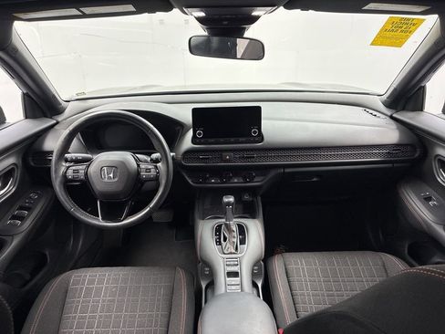 Used 2025 Honda HR-V Sport image 8