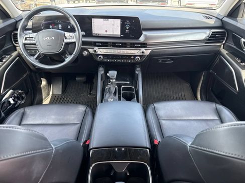 Used 2025 Kia Telluride S FWD image 11