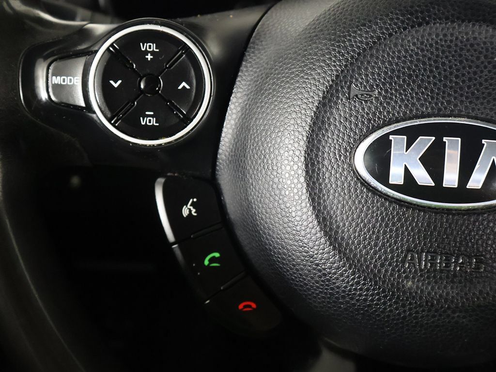 Used 2014 Kia Soul FWD image 31