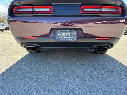 Used 2020 Dodge Challenger R/T w/ Blacktop Package image 15