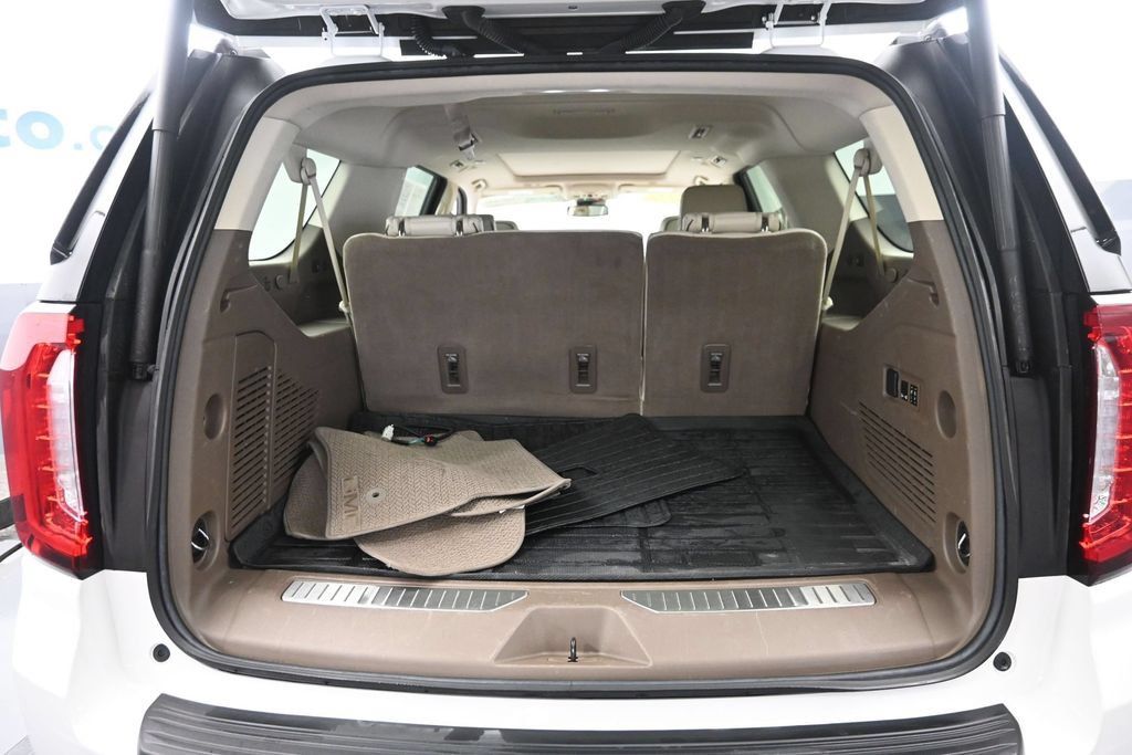 Used 2023 GMC Yukon XL Denali AWD/4WD image 20