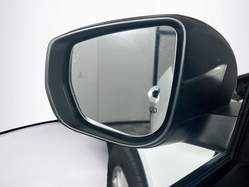 Used 2025 Jeep Grand Cherokee L Laredo image 16