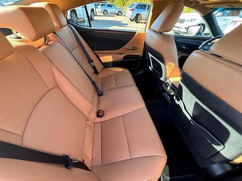 Used 2024 Lexus ES 350 w/ Premium Package image 45