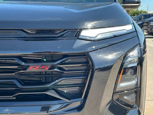 Used 2025 Chevrolet Equinox RS FWD image 36