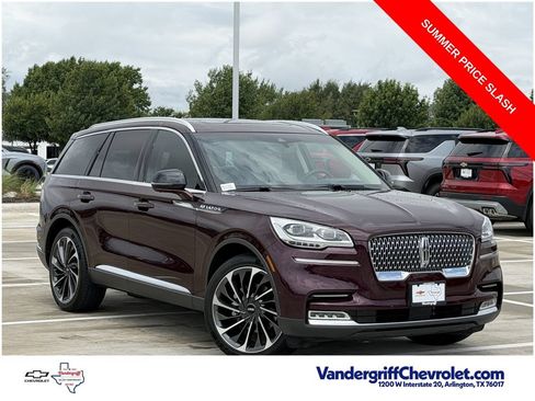 Used 2022 Lincoln Aviator Reserve w/ Equipment Group 201A AWD/4WD image 2