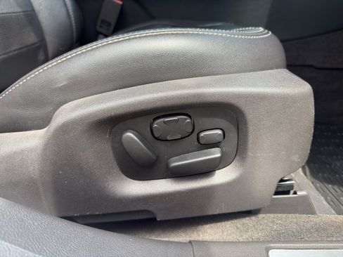 Used 2013 Ford Taurus SHO AWD/4WD image 15