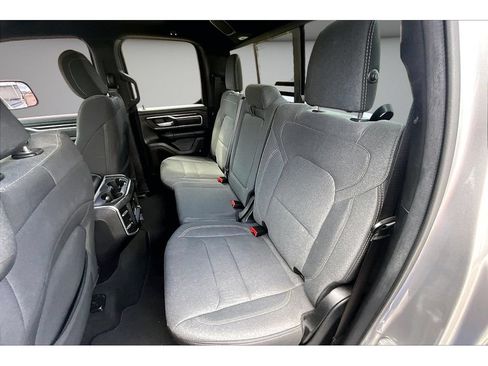 Used 2021 RAM 1500 Big Horn RWD image 34