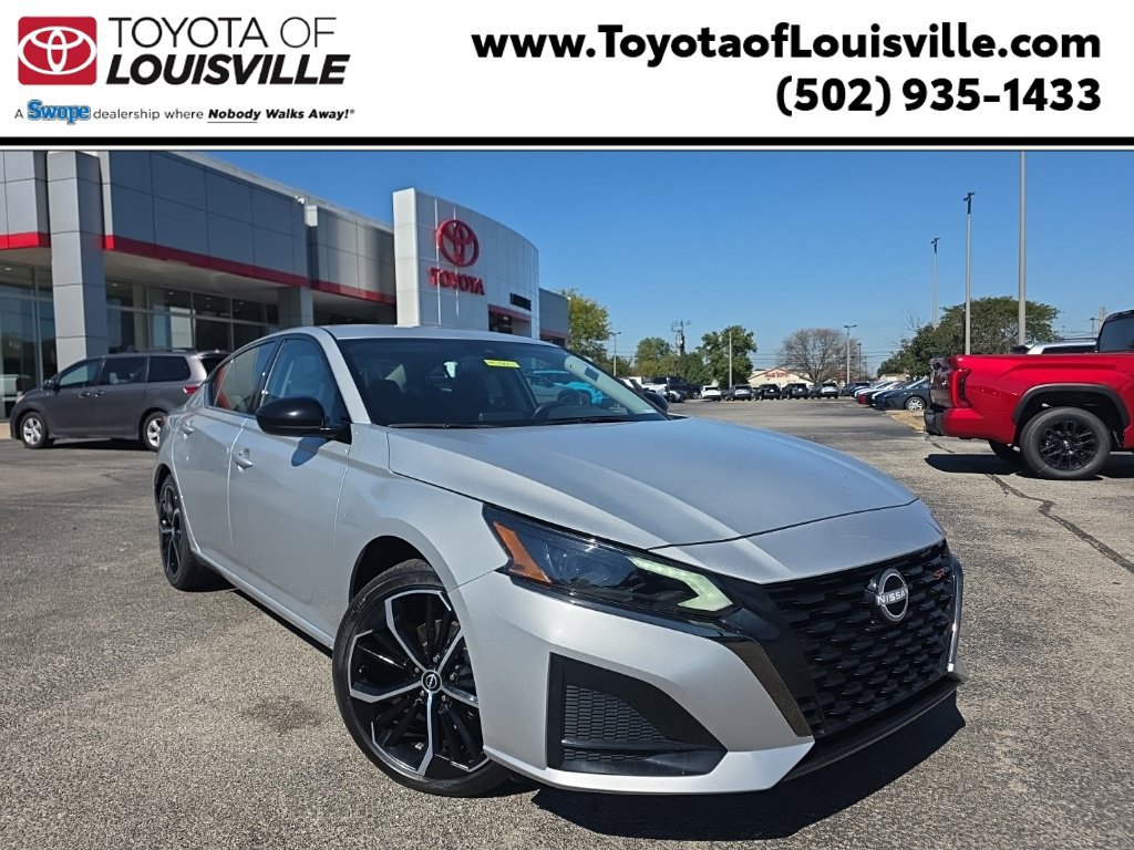 Used 2025 Nissan Altima 2.5 SR FWD image 1