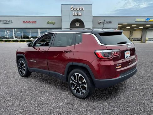 Used 2022 Jeep Compass Limited w/ Sun and Sound Group AWD/4WD image 4