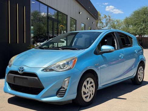 Used 2016 Toyota Prius C One FWD image 2
