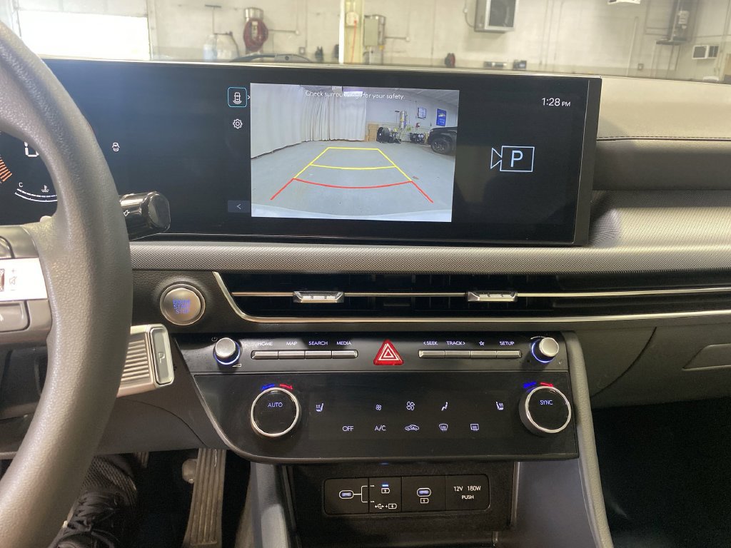 Used 2025 Hyundai Sonata SEL FWD image 19
