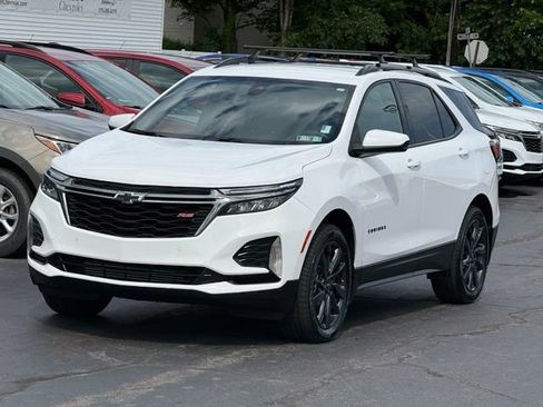 Used 2023 Chevrolet Equinox RS AWD/4WD image 3