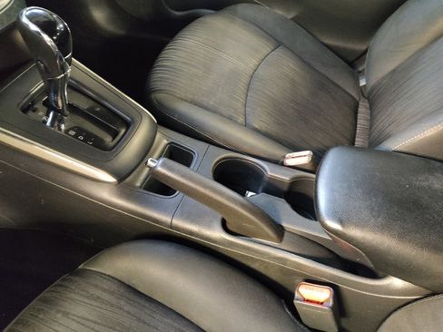 Used 2018 Nissan Sentra SV FWD image 26