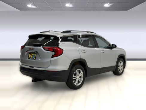 Used 2018 GMC Terrain SLE w/ Driver Convenience Package image 7