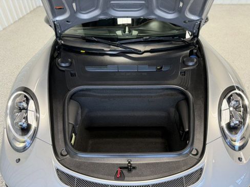 Used 2018 Porsche 911 GT3 RWD image 39