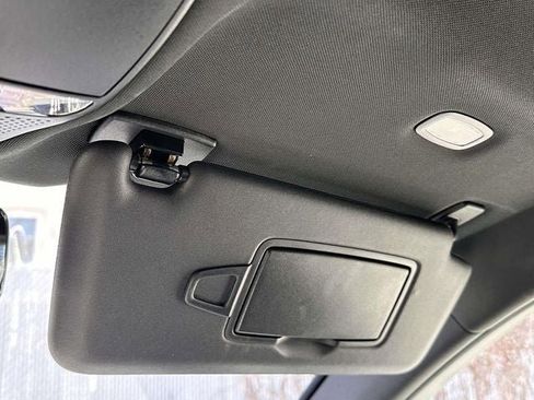 Used 2022 Mercedes-Benz GLC 300 4MATIC image 32