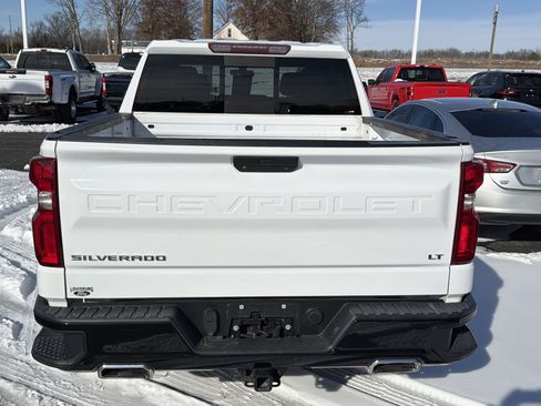Used 2019 Chevrolet Silverado 1500 LT Trail Boss image 4