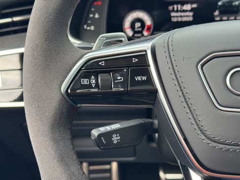 Used 2025 Audi RS 6 performance image 28