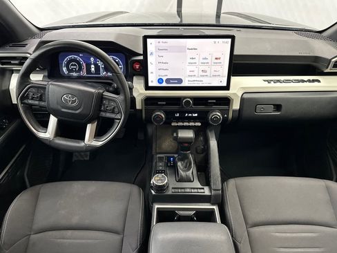 Used 2024 Toyota Tacoma TRD Off-Road AWD/4WD image 21