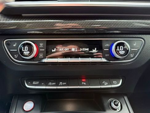 Used 2018 Audi SQ5 Prestige w/ Prestige Package image 15