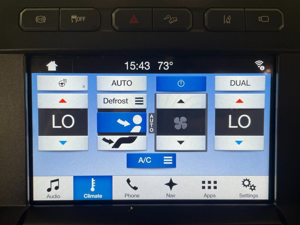 Used 2017 Ford F250 Lariat w/ Lariat Ultimate Package AWD/4WD image 18