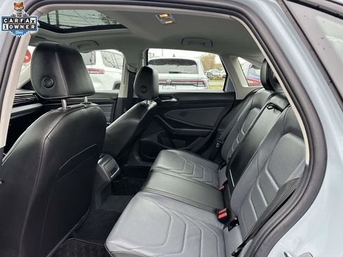Used 2025 Volkswagen Jetta SEL FWD image 10