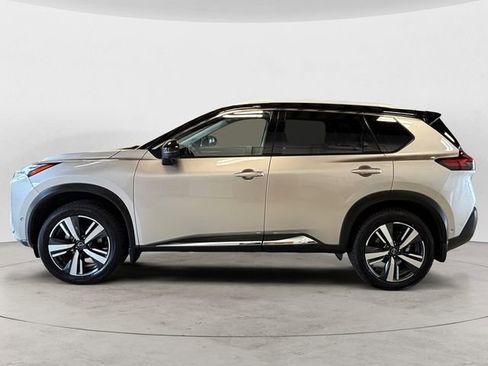 Used 2023 Nissan Rogue Platinum w/ Platinum Premium Package AWD/4WD image 2