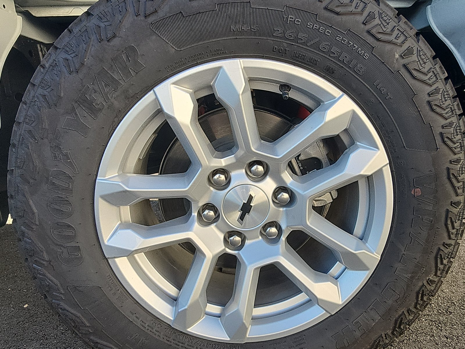 New 2026 Chevrolet Silverado 1500 RST w/ Z71 Off-Road Package AWD/4WD image 9