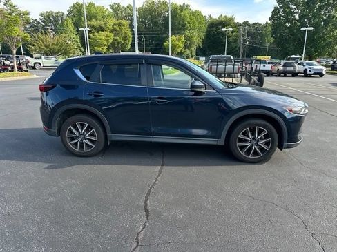 Used 2018 MAZDA CX-5 Touring w/ Preferred Equipment Package AWD/4WD image 4
