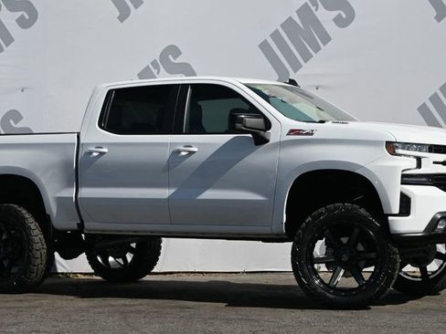 Used 2022 Chevrolet Silverado 1500 RST image 3