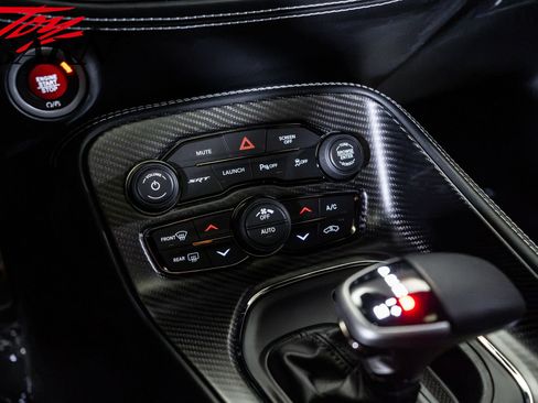 Used 2022 Dodge Challenger SRT Hellcat RWD image 35