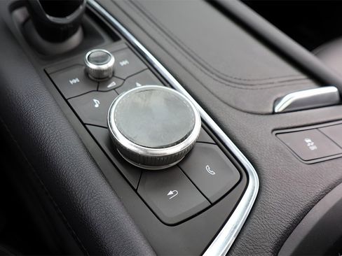 Certified 2021 Cadillac XT5 Premium Luxury image 27