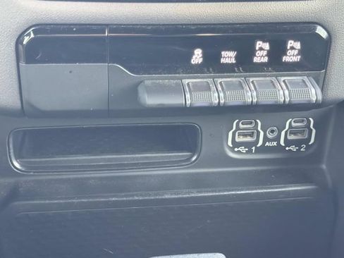 Used 2022 RAM 1500 Big Horn w/ Night Edition AWD/4WD image 28