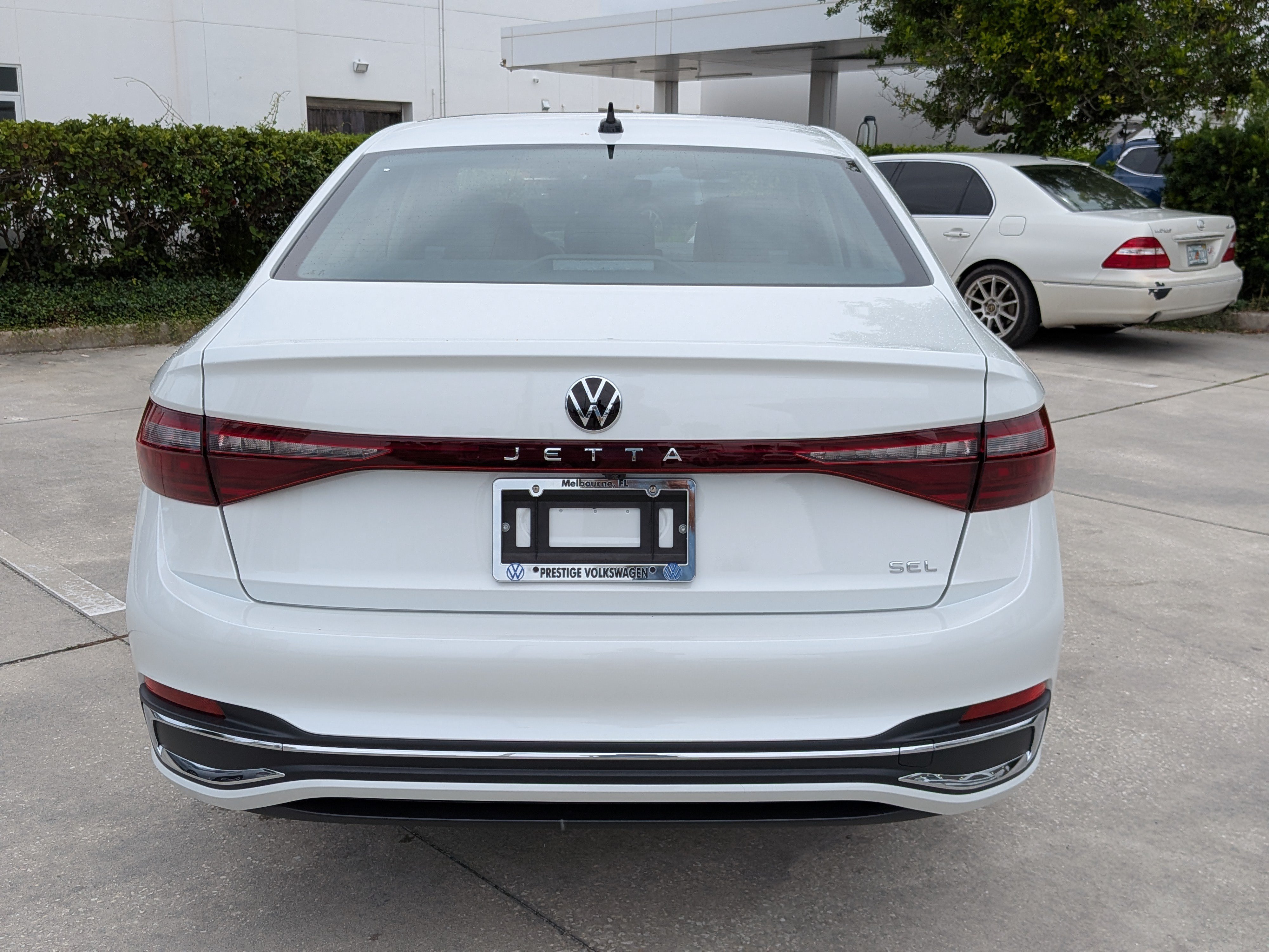 New 2027 Volkswagen Jetta SEL FWD image 4