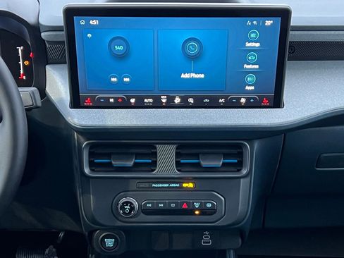 New 2025 Ford Maverick XLT w/ XLT Luxury Package image 22