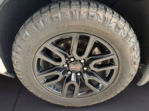 Used 2021 GMC Sierra 1500 Elevation RWD image 14