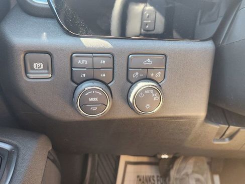 New 2025 Chevrolet Silverado 1500 LT w/ Z71 Off-Road Package AWD/4WD image 19