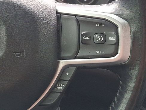 Used 2020 RAM 1500 Big Horn AWD/4WD image 18