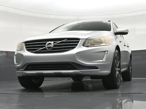 Used 2015 Volvo XC60 T6 Premier Plus AWD/4WD image 29