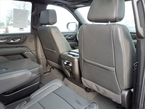 Used 2024 GMC Yukon Denali w/ LPO, Floor Liner Package image 23