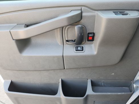 New 2025 Chevrolet Express 3500 w/ Power Convenience Package image 24