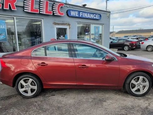 Used 2013 Volvo S60 T5 image 2