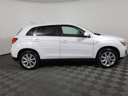 Used 2015 Mitsubishi Outlander Sport SE image 4