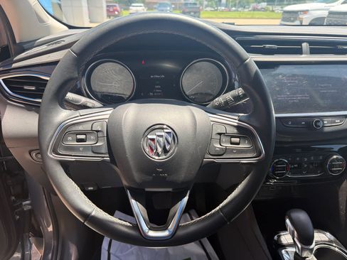 Used 2022 Buick Encore GX Select w/ Sport Touring Package FWD image 15