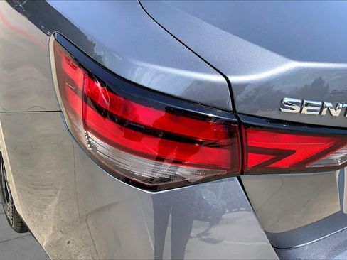 Used 2024 Nissan Sentra SV FWD image 27