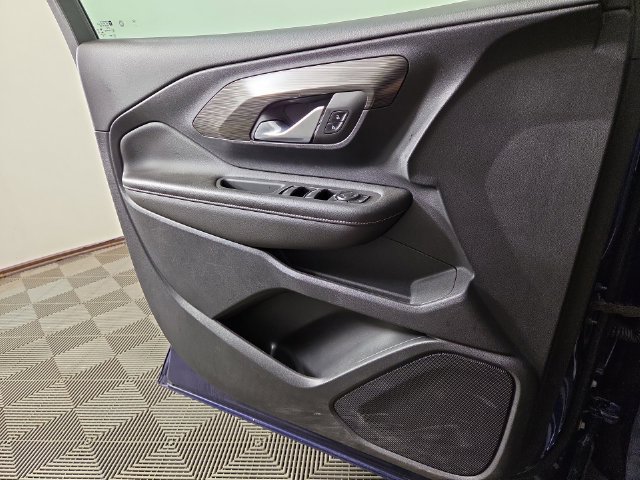 Used 2022 GMC Terrain SLE w/ Driver Convenience Package FWD image 27