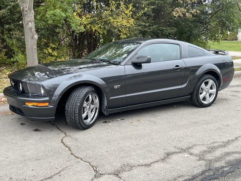 Used 2008 Ford Mustang GT image 3