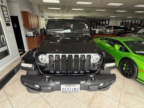 Used 2021 Jeep Gladiator Sport AWD/4WD image 18